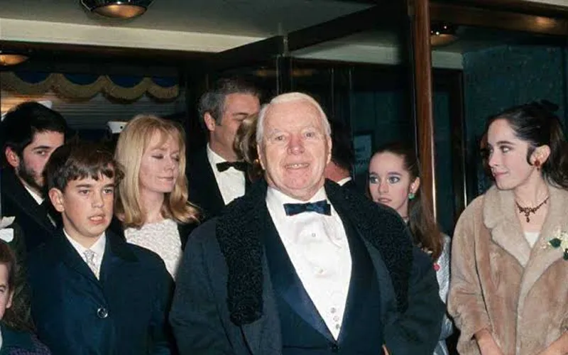hane Saura Chaplin